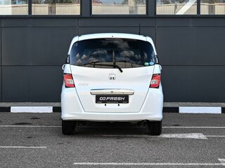 2015 Honda Freed Spike I Рестайлинг 2, белый, 1134000 рублей, вид 4