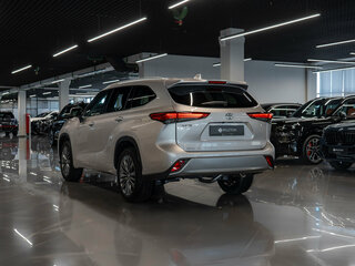 2026 Toyota Highlander IV (XU70), серый, 5700000 рублей, вид 4