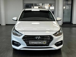 2017 Hyundai Solaris II, белый, 1019900 рублей, вид 2