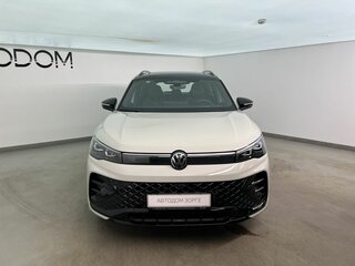 2026 Volkswagen Tiguan L Pro III (China Market), серый, 5145000 рублей, вид 3