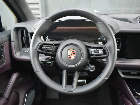 2026 Porsche Cayenne GTS III Рестайлинг, чёрный, 26490000 рублей - вид 11