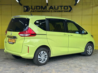 2017 Honda Freed+ II, зелёный, 1499000 рублей, вид 4
