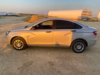 2018 Lada (ВАЗ) Vesta I, серебристый, 800000 рублей, вид 4