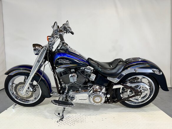 2011 Harley-Davidson Softail Custom, синий, 980000 рублей - вид 17