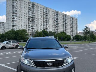 2015 Kia Sorento II Рестайлинг, серый, 2100000 рублей, вид 1