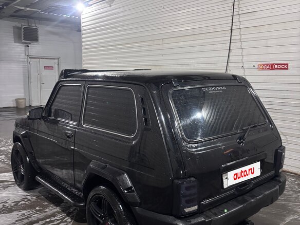 2015 Lada (ВАЗ) 2121 (4x4) I Рестайлинг, чёрный, 530000 рублей - вид 4