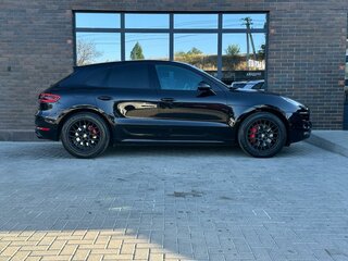 2016 Porsche Macan GTS I, чёрный, 3090000 рублей, вид 5