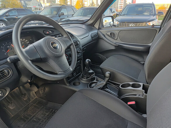 2015 Chevrolet Niva I Рестайлинг, серый, 620000 рублей - вид 15