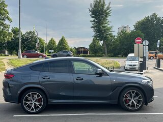 2020 BMW X6 30d III (G06), серый, 7200000 рублей, вид 4