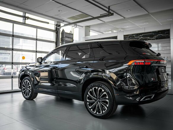 2025 Jaecoo J8, чёрный, 4779000 рублей - вид 2