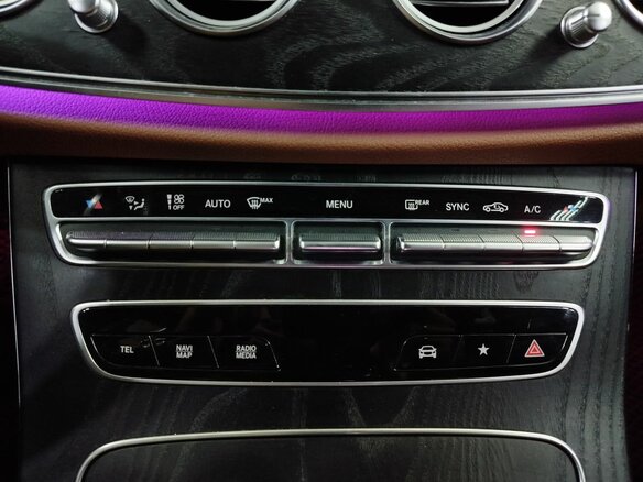 2021 Mercedes-Benz E-Класс 220 d V (W213, S213, C238), чёрный - вид 16