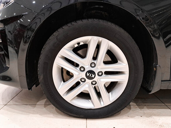 2021 Kia Ceed III Рестайлинг, чёрный, 1850000 рублей - вид 17