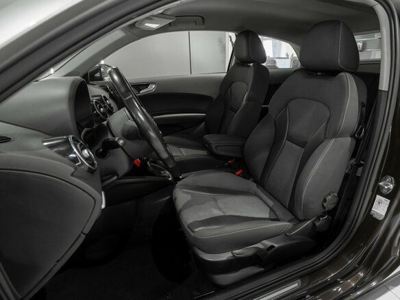 2012 Audi A1 I (8X), коричневый, 990000 рублей - вид 10
