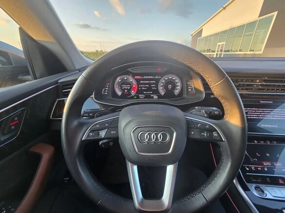 2021 Audi Q8 45 TDI I (4M), серый - вид 6