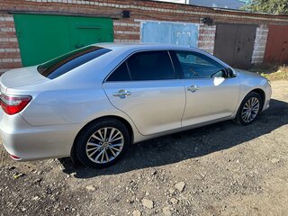 2015 Toyota Camry US Market VII (XV50) Рестайлинг, серебристый, 2040000 рублей, вид 2
