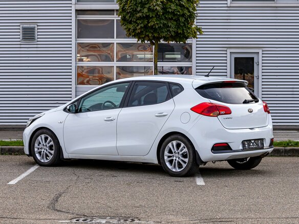 2012 Kia Ceed II, белый, 1395000 рублей - вид 3