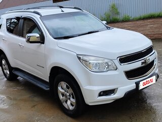 2014 Chevrolet TrailBlazer II, белый, 2750000 рублей, вид 3