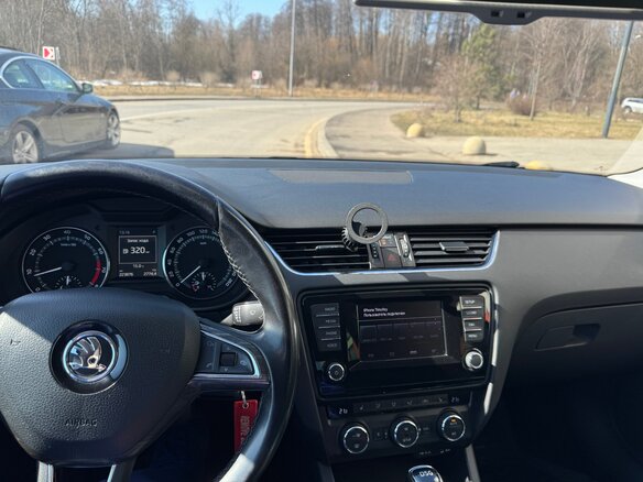 2014 Skoda Octavia Scout III (A7), серый, 1799000 рублей - вид 18
