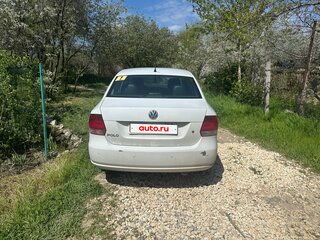 2015 Volkswagen Polo V, белый, 950000 рублей, вид 3