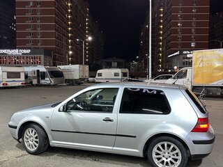 2001 Volkswagen Golf IV, серебристый, 330000 рублей, вид 3