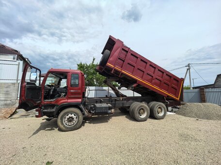 2007 Foton Auman BJ32xx, красный, 1800000 рублей, вид 2