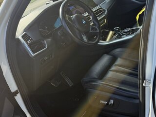 2020 BMW X5 40i IV (G05/G18), белый, 7100000 рублей, вид 5