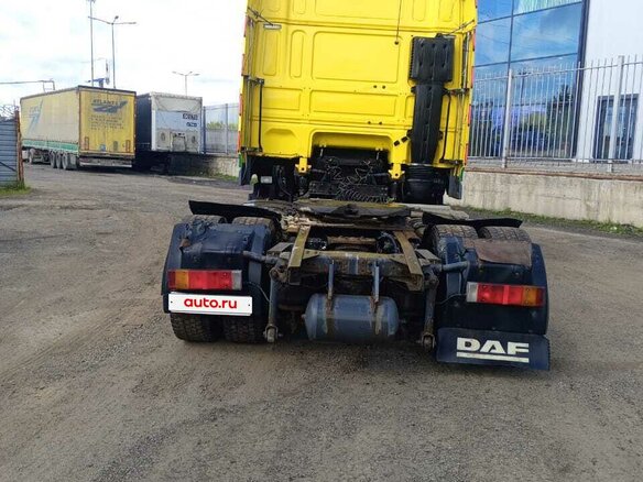 2012 DAF XF 105, жёлтый, 1700000 рублей - вид 2