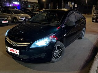 2016 Hyundai Solaris I Рестайлинг, жёлтый, 595000 рублей, вид 2