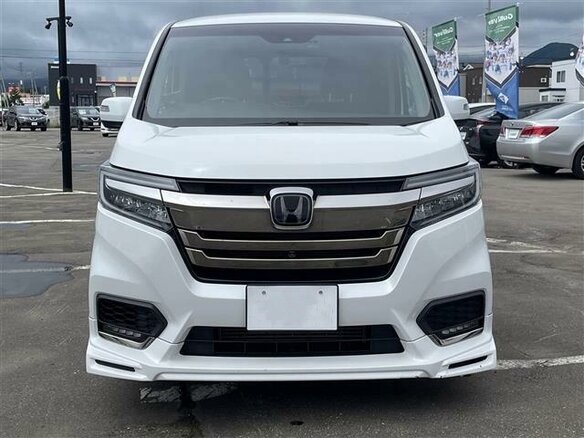 2019 Honda Stepwgn Spada V Рестайлинг, белый, 1957000 рублей - вид 1
