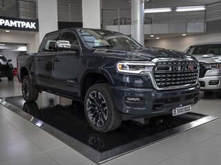 2026 Ram 1500 Crew Cab V Рестайлинг, синий, 9989741 рублей, вид 1