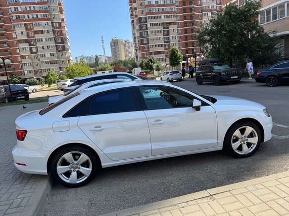 2014 Audi A3 III (8V), белый, 1700000 рублей - вид 5