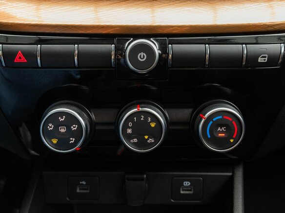 2023 Lada (ВАЗ) Vesta Cross I Рестайлинг (NG), белый, 1230000 рублей - вид 14