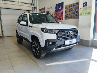 2026 Lada (ВАЗ) Niva Travel I Рестайлинг, белый, 1789000 рублей, вид 3