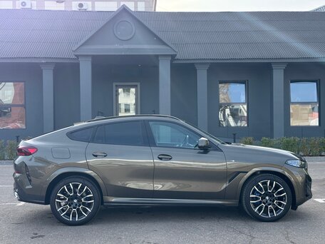 2024 BMW X6 40i III (G06) Рестайлинг, зелёный, 12390000 рублей, вид 4