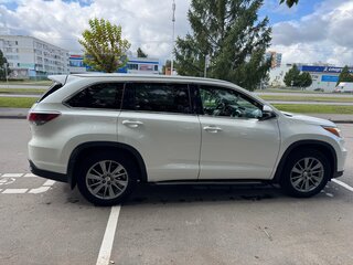 2014 Toyota Highlander III (XU50), белый, 2700000 рублей, вид 3