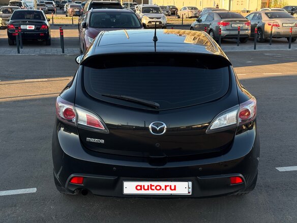 2011 Mazda 3 II (BL), чёрный, 900000 рублей - вид 2
