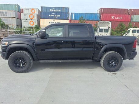 2026 Ram 1500 TRX SRT V Рестайлинг, чёрный, 18949000 рублей, вид 4