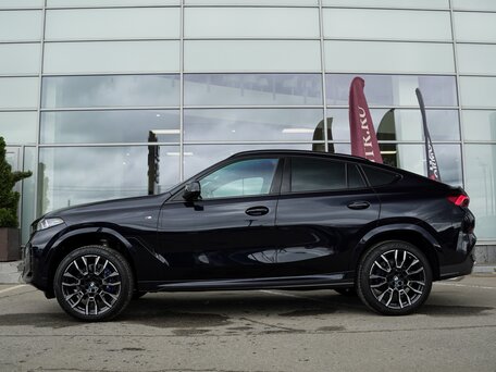 2025 BMW X6 40i III (G06) Рестайлинг, чёрный, 12499000 рублей, вид 2