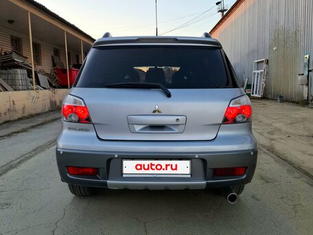 2005 Mitsubishi Outlander I, серый, 750000 рублей, вид 3