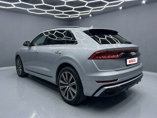 2019 Audi Q8 50 TDI I (4M), серый, 5450000 рублей, вид 3