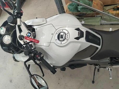 2013 BMW K 1300 R, белый, 720000 рублей, вид 4