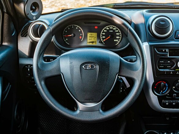 2017 Lada (ВАЗ) Granta I, белый, 519000 рублей - вид 12