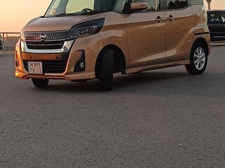 2018 Nissan Dayz Roox I Рестайлинг, коричневый, 880000 рублей, вид 4