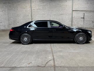 2026 Mercedes-Benz Maybach S-Класс 580 II (Z223) Рестайлинг, чёрный, 37400000 рублей, вид 5