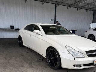2008 Mercedes-Benz CLS 500 I (C219), белый, 950000 рублей, вид 3