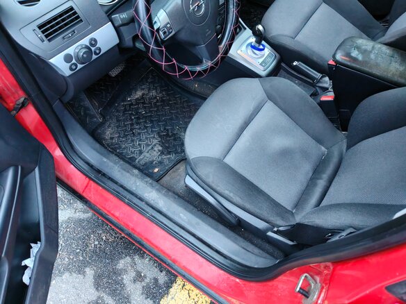 2006 Opel Astra H, красный, 240000 рублей - вид 6