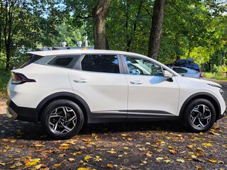 2022 Kia Sportage V, белый, 2850000 рублей, вид 2