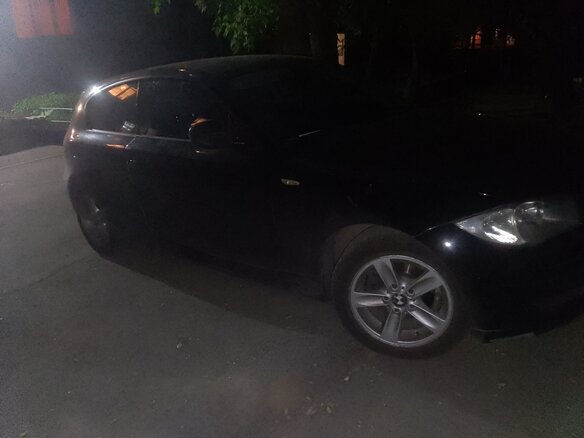2010 BMW 1 серии 116i I (E81/E82/E87/E88) Рестайлинг, чёрный, 750000 рублей - вид 1