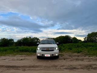 2012 Chevrolet Tahoe 6AT III, белый, 1750000 рублей, вид 1