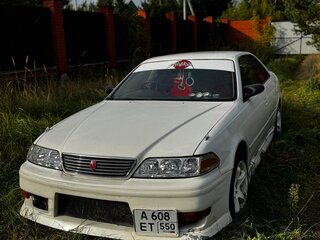 1998 Toyota Mark II VIII (X100), белый, 700000 рублей, вид 2